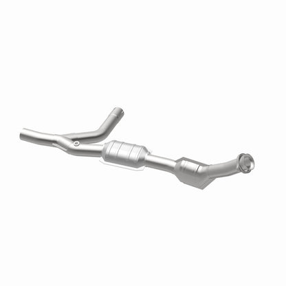 MagnaFlow Direct Fit Catalytic Converter 97-00 Ford Vans 4.2L