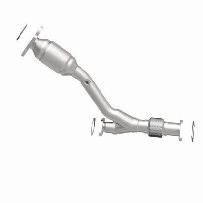 MagnaFlow Direct Fit Catalytic Converter 05-06 Pontiac G6 3.5L Rear