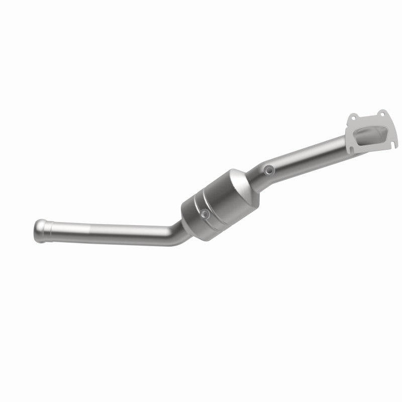 MagnaFlow Direct Fit Catalytic Converter 2011 Grand Cherokee 3.6L DS