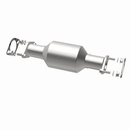 MagnaFlow Direct Fit Catalytic Converter 03-06 Kia Sorento 3.5L rear