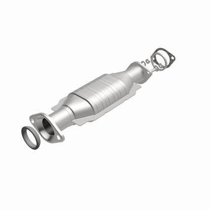 MagnaFlow Direct Fit Catalytic Converter 2003-2006 MONTERO 3.8 L Underbody