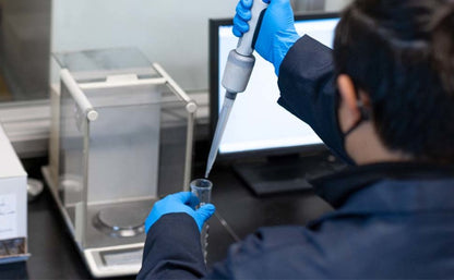 MagnaFlow Direct Fit Catalytic Converter 2009-2010 f-150 V8 5.4 OEM Underbody
