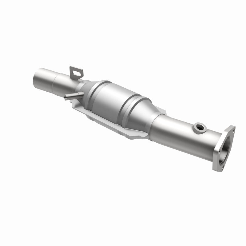 MagnaFlow Direct Fit Catalytic Converter 95 Volkswagen Golf 2.8L