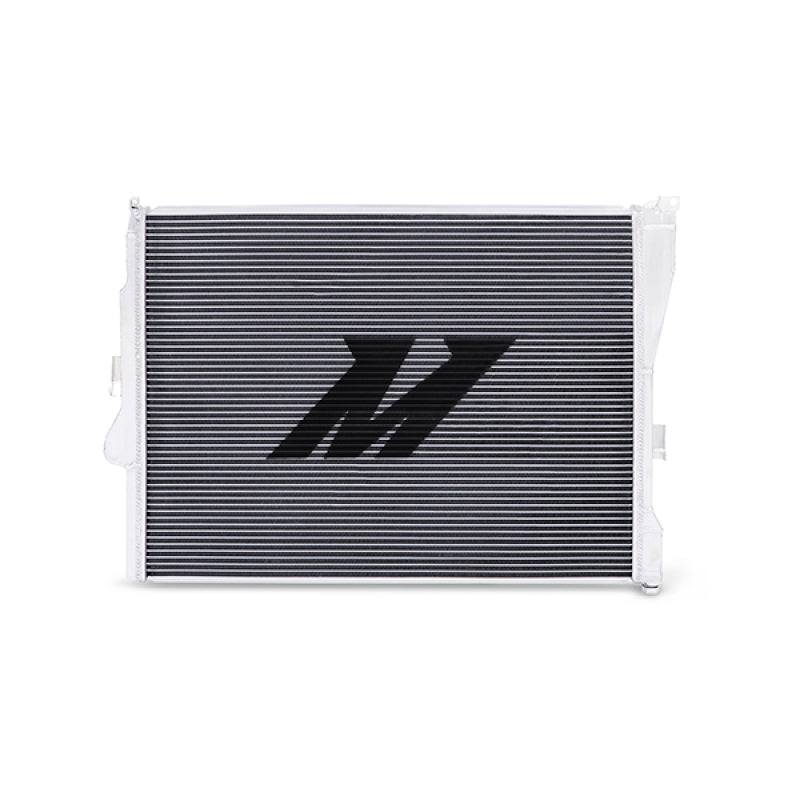 Mishimoto 99-06 BMW 323i/323i/328i/330i Performance Radiador de alumínio