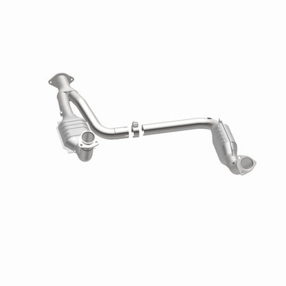 MagnaFlow Direct Fit Catalytic Converter 00-01Tahoe/Yukon V8 5.7L