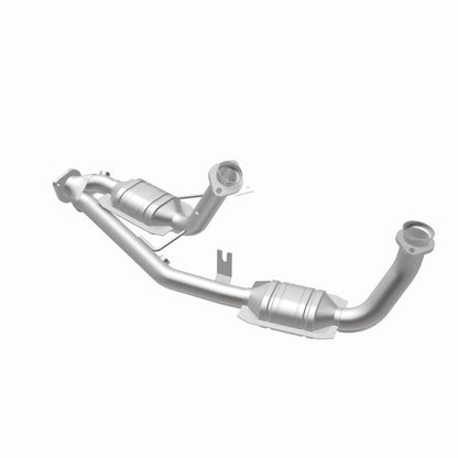 MagnaFlow Direct Fit Catalytic Converter 96-99 Ford Taurus3.0L 50S