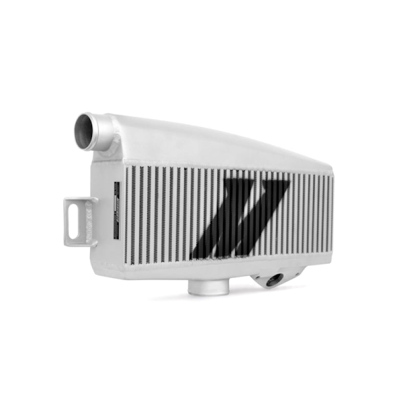 Mishimoto Subaru 02-07 WRX/04-07 STi Kit de intercooler de montaje superior - Mangueras plateadas y rojas con recubrimiento de polvo