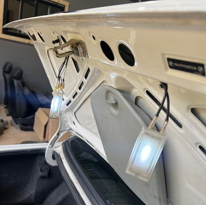 Race German -  E30 Euro Trunk Light Mod