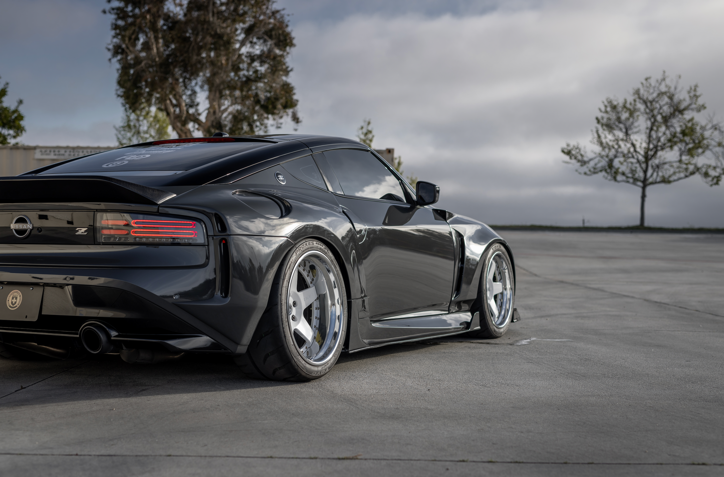 STREETHUNTER DESIGNS - Nissan Z Wide Body Kit