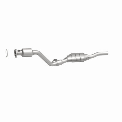 MagnaFlow Direct Fit Catalytic Converter 03 Volkswagen Passat 2.8L