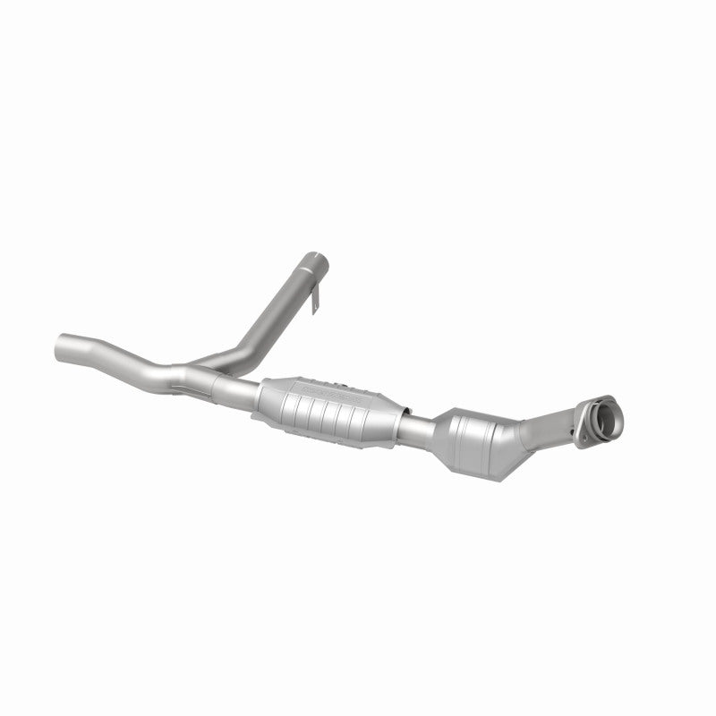 MagnaFlow Direct Fit Catalytic Converter 00-01 Ford F-150 4.6L 2wd