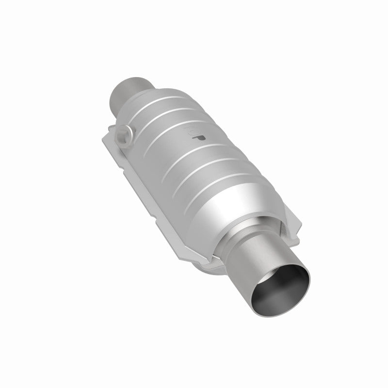 MagnaFlow Universal Catalytic Converter 2.25 OEM Angled O2