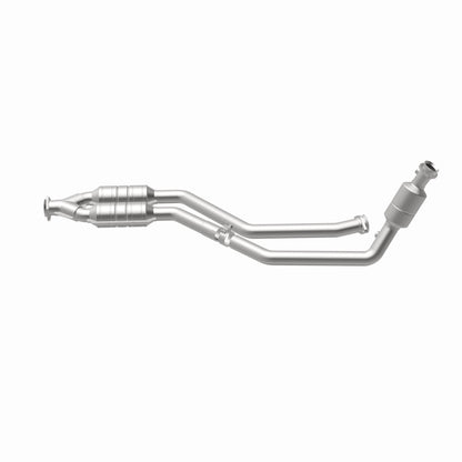 MagnaFlow Direct Fit Catalytic Converter 99-00 Mercedes CLK320 3.2L