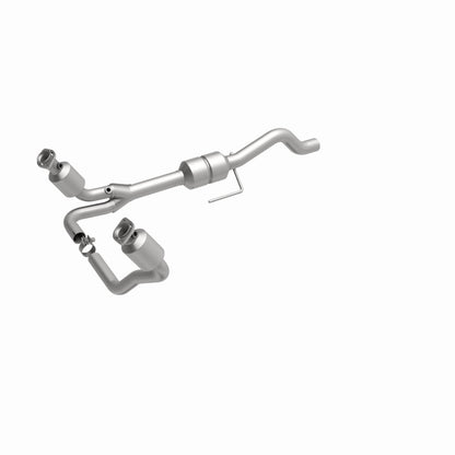 MagnaFlow Direct Fit Catalytic Converter 00-03 Durango 4WD 4.7L