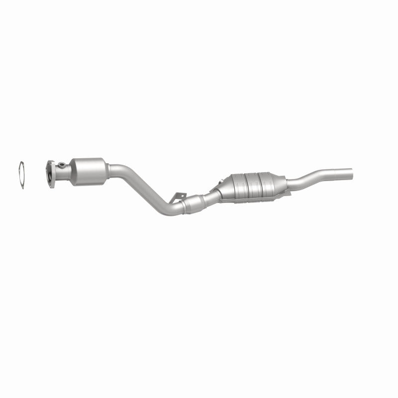 MagnaFlow Direct Fit Catalytic Converter 03 Volkswagen Passat 2.8L