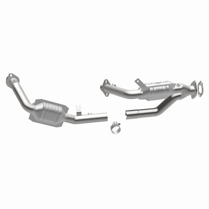 MagnaFlow Direct Fit Catalytic Converter 96-99 Ford Taurus3.0L 50S