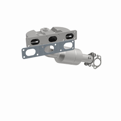 MagnaFlow Direct Fit Catalytic Converter BMW 5 04-05 Rear Mani