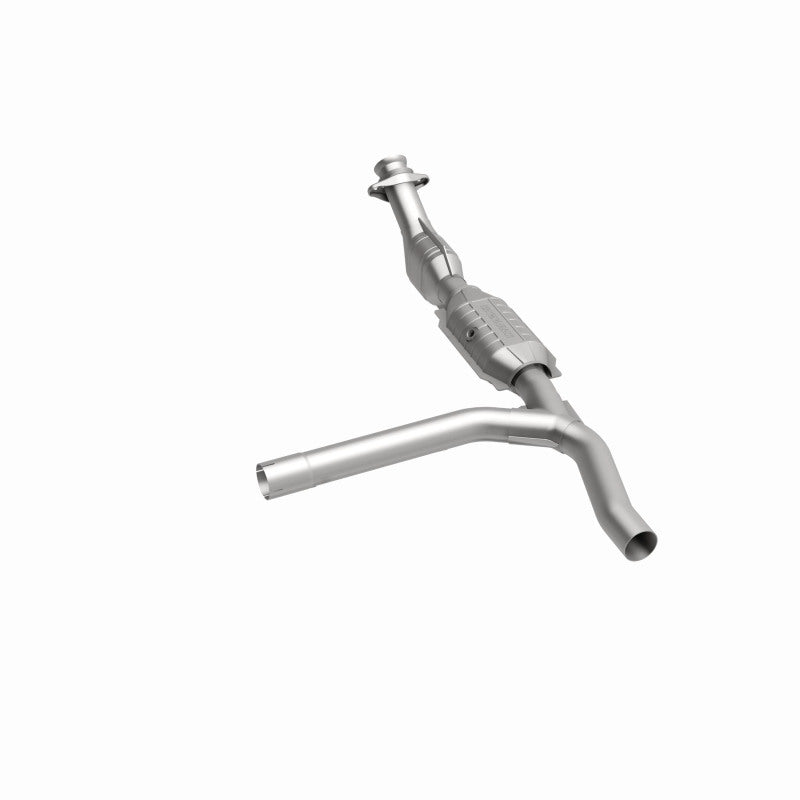 MagnaFlow Direct Fit Catalytic Converter 01-04 Ford F-150 4.2L 2wd
