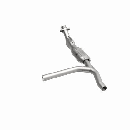 MagnaFlow Direct Fit Catalytic Converter 01-04 Ford F-150 4.2L 2wd