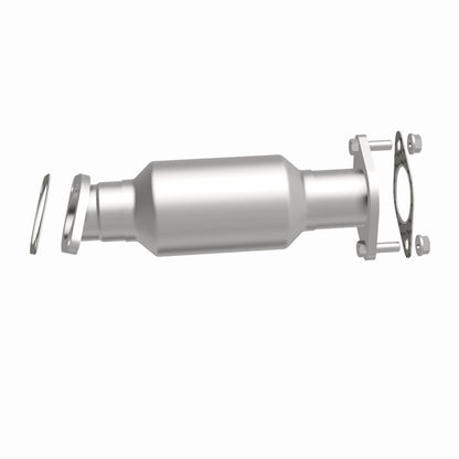 MagnaFlow Direct Fit Catalytic Converter 2011 Kia Sorento 3.5 Underbody