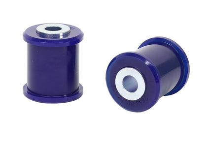 SuperPro 2008 Pontiac G8 Base Kit de buje exterior del brazo de control inferior trasero (en el cubo)