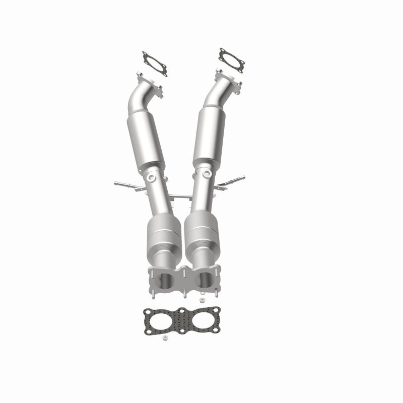 MagnaFlow Direct Fit Catalytic Converter 2008-2012 LR2 3.2 L Underbody