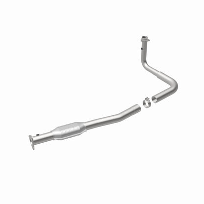 MagnaFlow Direct Fit Catalytic Converter 97-00 GM Van 5.7L Lf