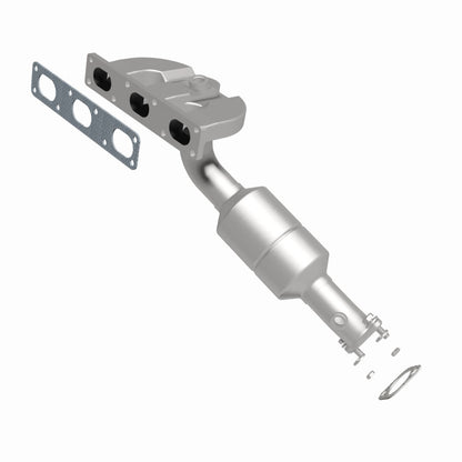 MagnaFlow Direct Fit Catalytic Converter BMW 5 04-05 Rear Mani