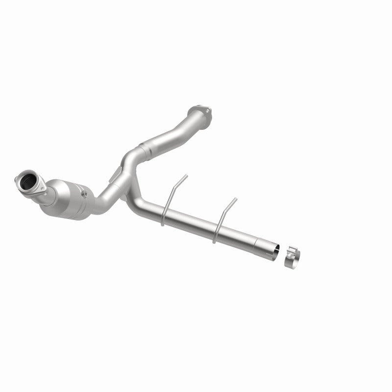 Magnaflow Conv DF 2011-2014 F-150 5.0L debajo de la carrocería