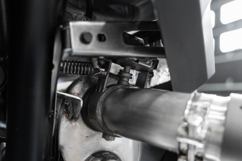 MBRP 20-22 Polaris RZR Pro XP 2.5 pol. Slip-On Active Exhaust Dual Out