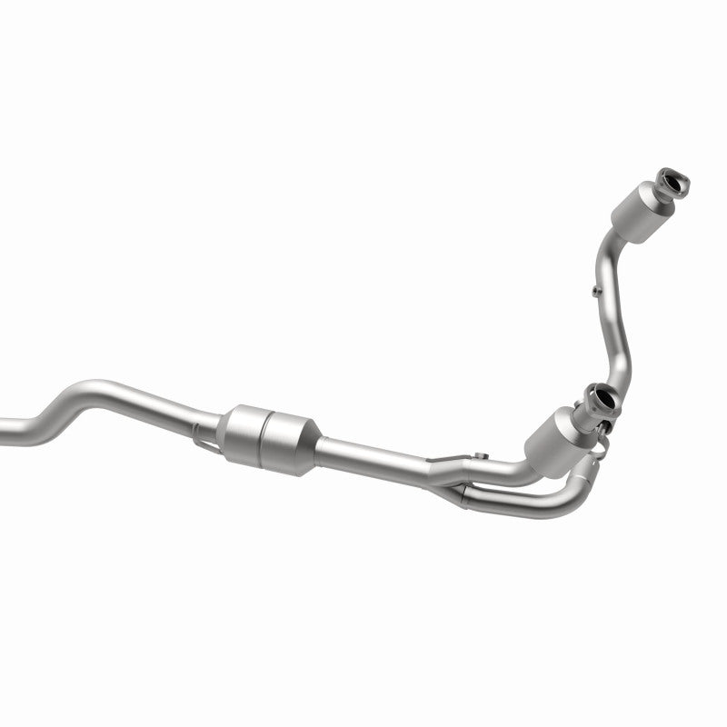 MagnaFlow Direct Fit Catalytic Converter 00-03 Dodge Durango 4.7L