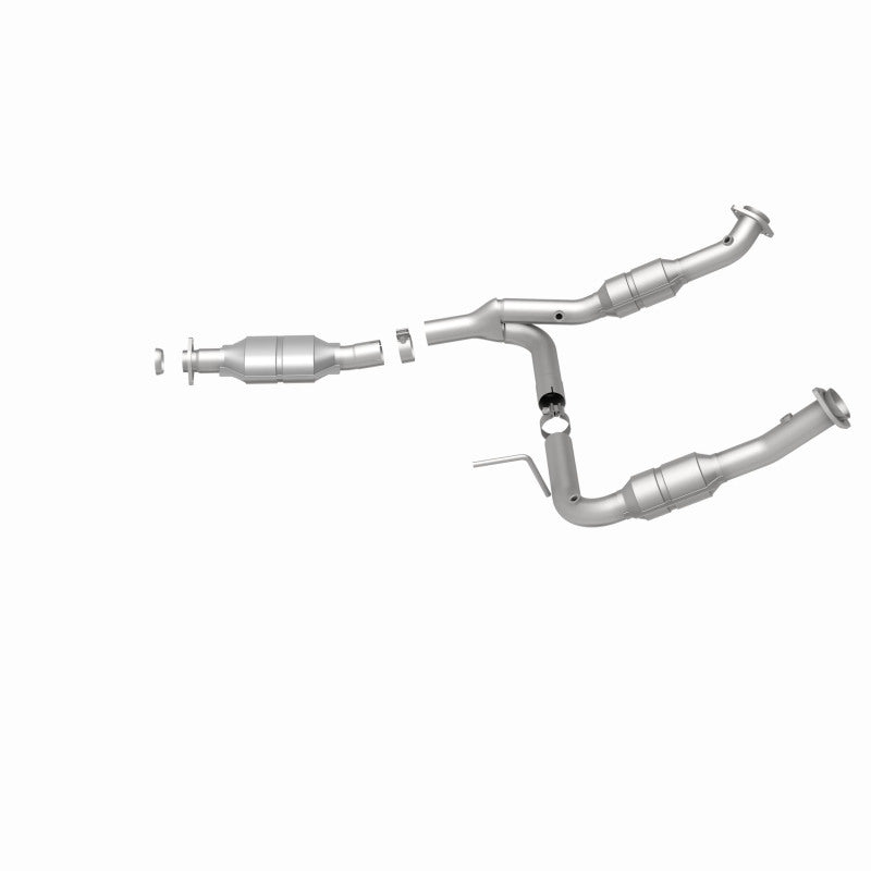 MagnaFlow Direct Fit Catalytic Converter Explorer 02-04 4.6L OEM