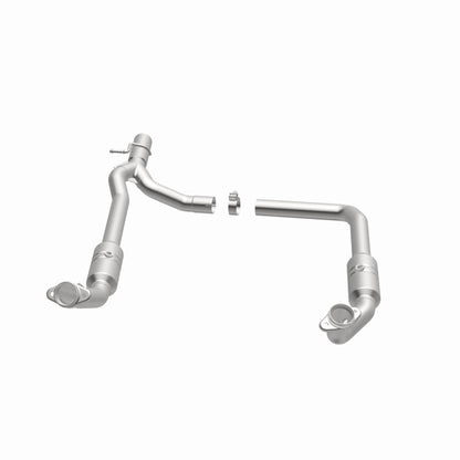 MagnaFlow Direct Fit Catalytic Converter 2009-2012 E-150 5.4 L Underbody