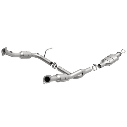 MagnaFlow Direct Fit Catalytic Converter Explorer 02-04 4.6L OEM