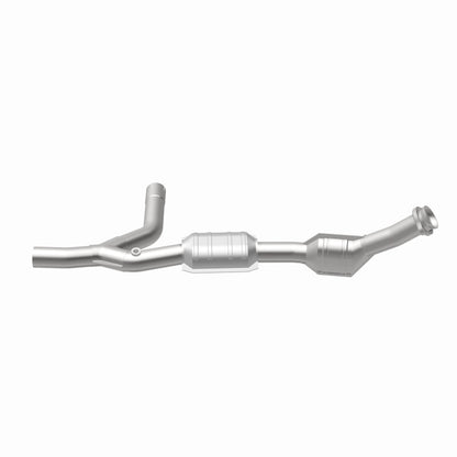 MagnaFlow Direct Fit Catalytic Converter 97-00 Ford Vans 4.2L