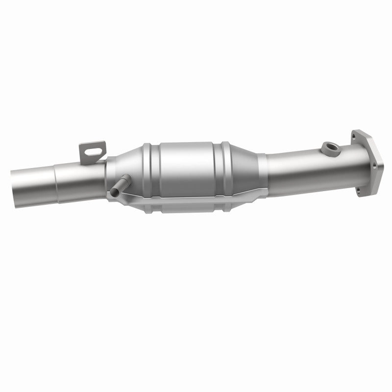MagnaFlow Direct Fit Catalytic Converter 95 Volkswagen Golf 2.8L