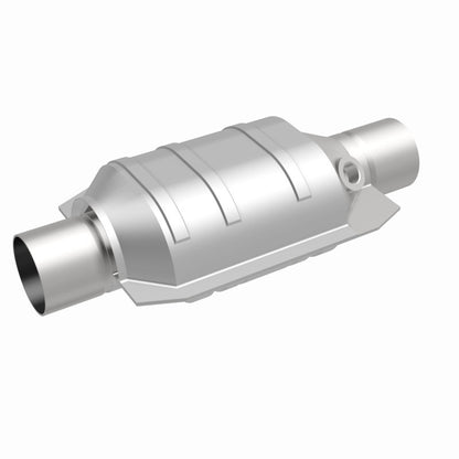MagnaFlow Universal Catalytic Converter 2 W/Single O2 Boss