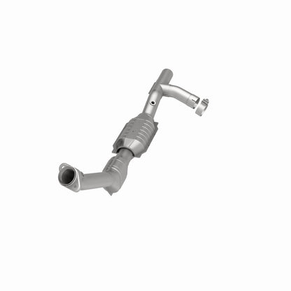 MagnaFlow Direct Fit Catalytic Converter 99-02 Expedition 5.4L 4wd