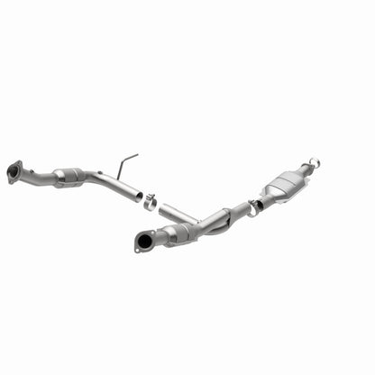 MagnaFlow Direct Fit Catalytic Converter Explorer 02-04 4.6L OEM