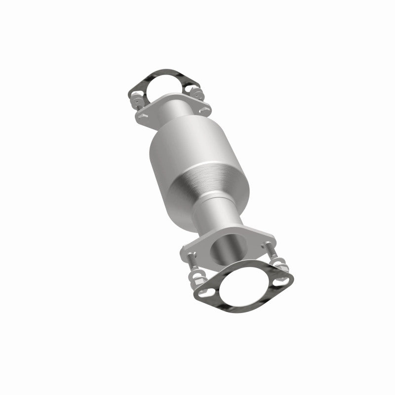 MagnaFlow Direct Fit Catalytic Converter 03-06 Kia Sorento 3.5L rear