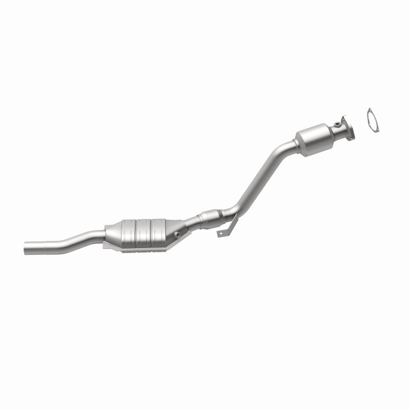 MagnaFlow Direct Fit Catalytic Converter 03 Volkswagen Passat 2.8L