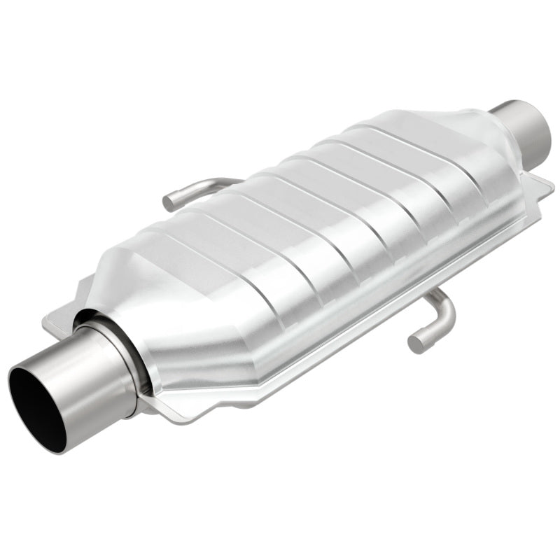 MagnaFlow Universal Catalytic Converter 2Air 19.5X7X4 2.25X2.25