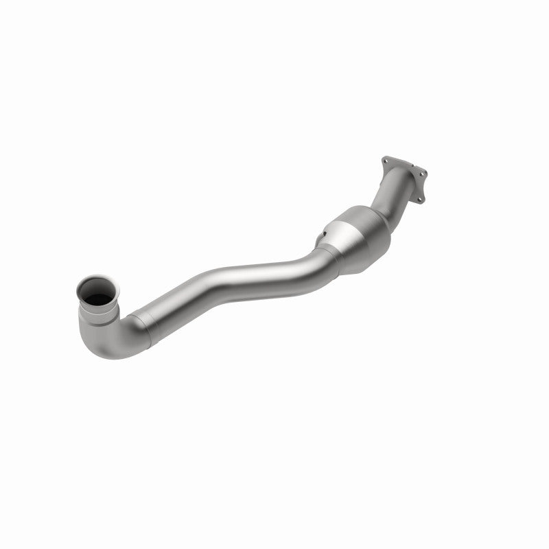 MagnaFlow Direct Fit Catalytic Converter01-05 GM Silv/Sierra 6.6L