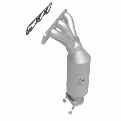 MagnaFlow Direct Fit Catalytic Converter 04-05 Suzuki Verona 2.5L