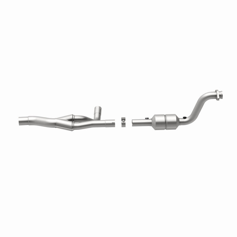 MagnaFlow Direct Fit Catalytic Converter 04-06 Dodge Durango 5.7L Passenger Side