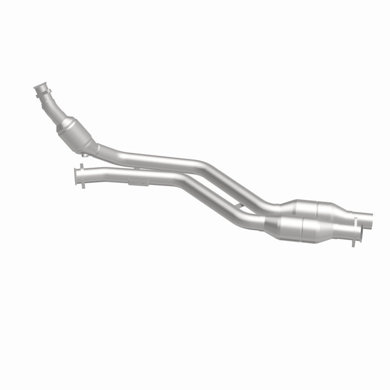 MagnaFlow Direct Fit Catalytic Converter 02-03 Mercedes CLK430 4.3L Passenger Side