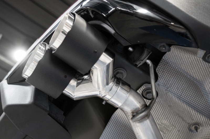 MBRP 20-21 Ford Explorer ST 3.0L EcoBoost Eje de salida trasero doble con puntas de fibra de carbono cuádruples - T304