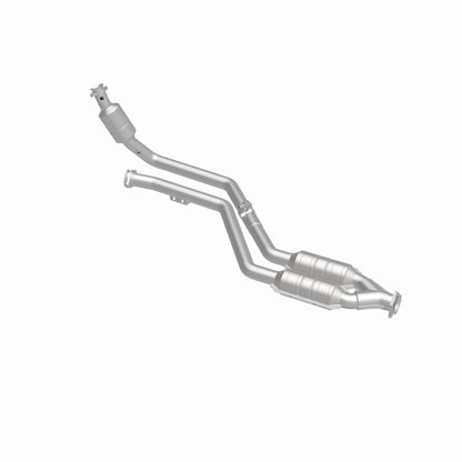 MagnaFlow Direct Fit Catalytic Converter 99-00 Mercedes CLK320 3.2L