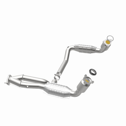 MagnaFlow Direct Fit Catalytic Converter 99-00 Chevy Pickups 4.3L