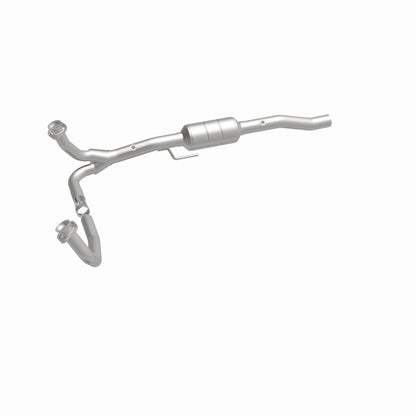 MagnaFlow Direct Fit Catalytic Converter 00 Dodge Durango 5.2/5.9L